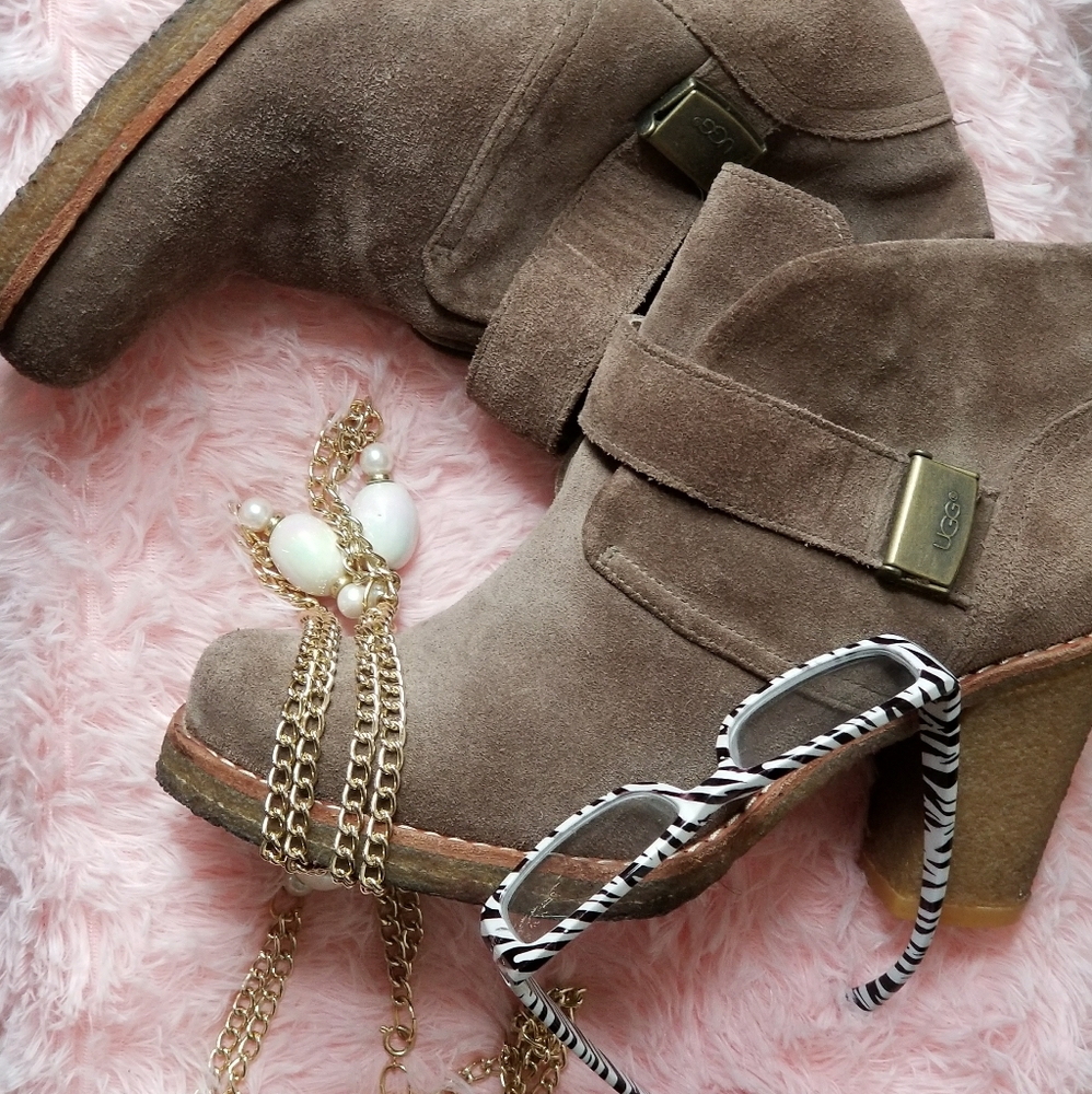 Authentic pre-owned UGG Bootie